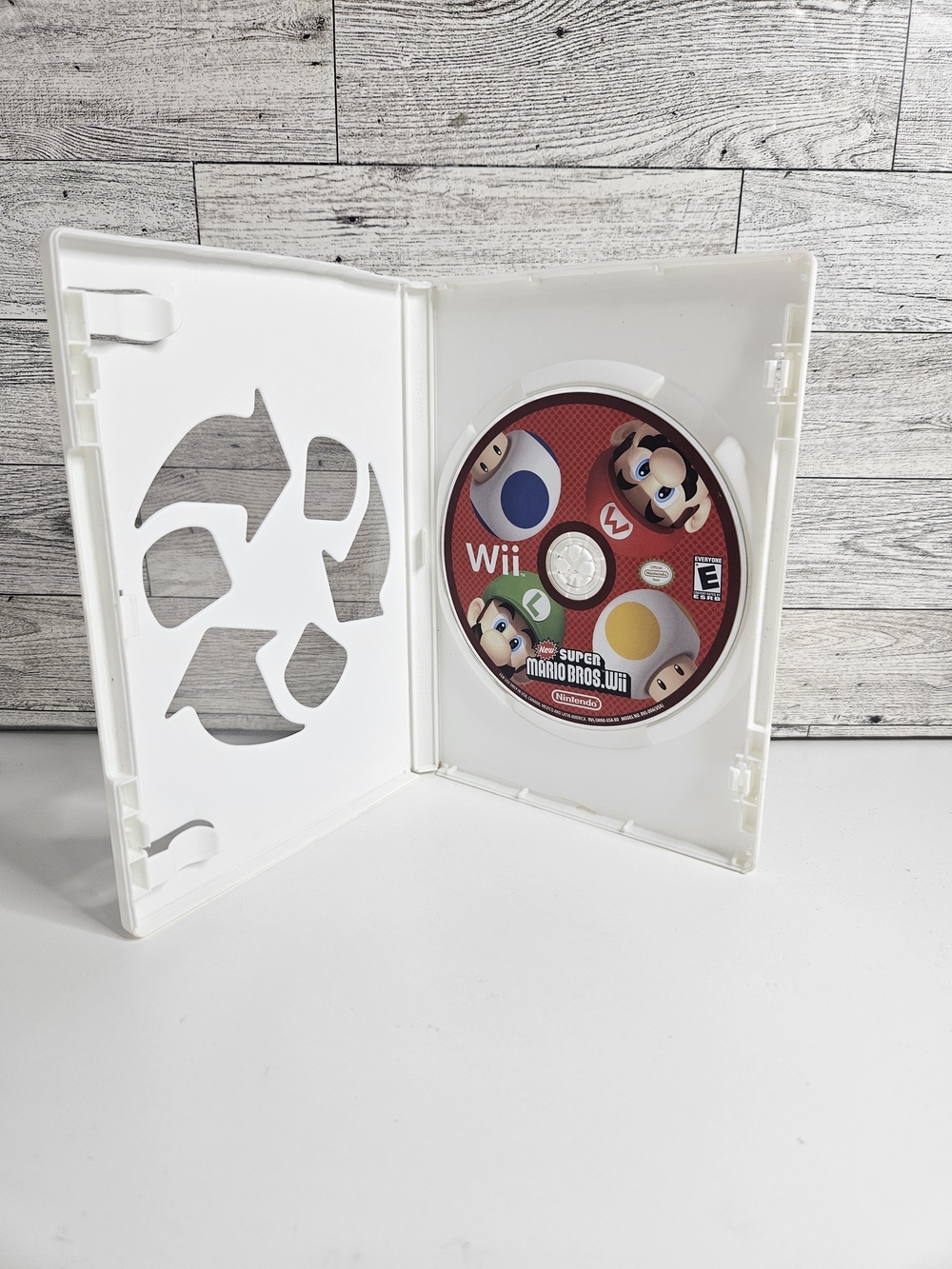 New Super Mario Bros Wii Nintendo Wii - DISC ONLY - Tested.